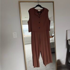 Sleeveless Button Down Vest & Matching Pant Suit